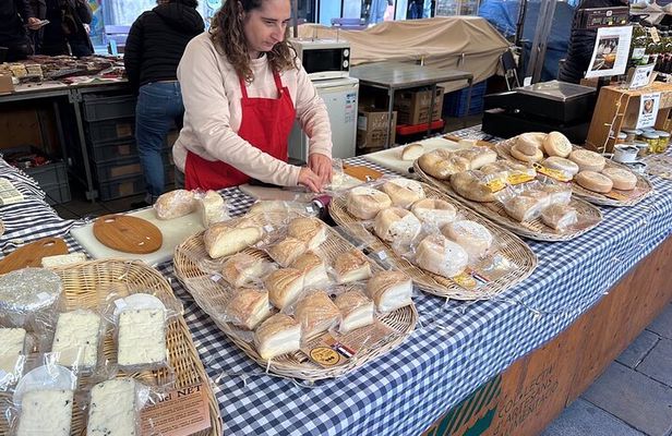 Tasty Barcelona Street Food Tour With Local Market Visit 