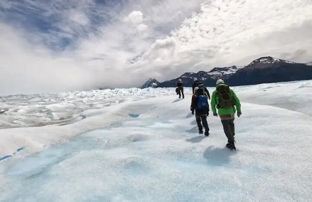 Minitrekking 2: the longest version of the Perito Moreno ice hike