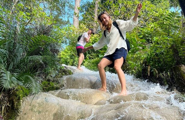 Full-Day Doi Suthep, Wat Pha Lad & Sticky Waterfall Guided Tour