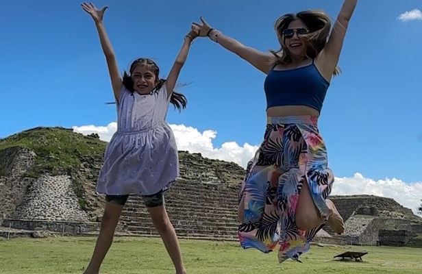 Monte Alban, Mezcal factory, chocolate and artisan houses