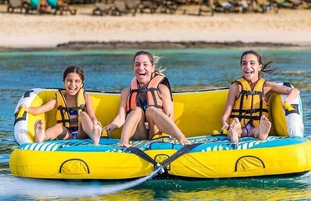 Hurghada Summer mix: Parasailing, and Banana Boat Fun