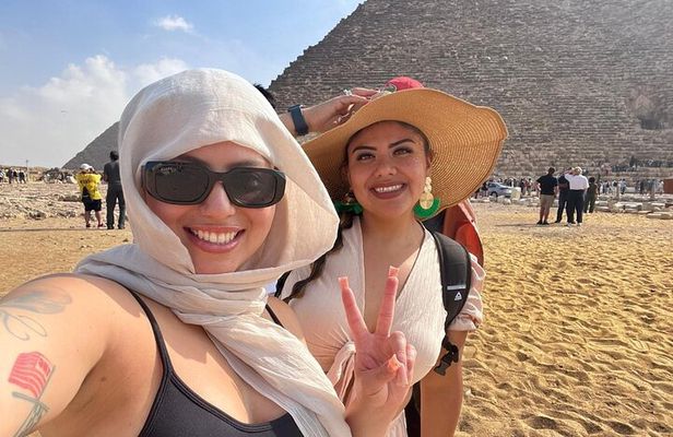 Private tour to Giza Pyramids, Lunch, Camel Ride & Shopping tour