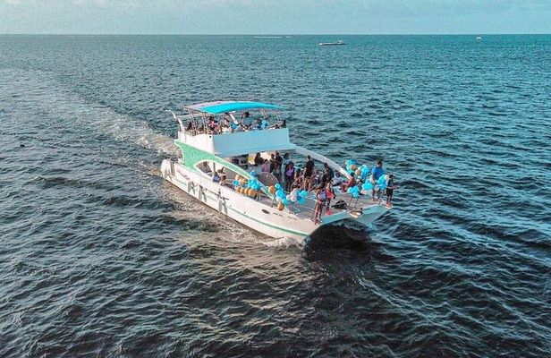 Premium Party Boat in Bávaro - Punta Cana