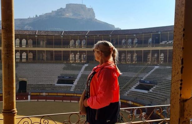 Private Tour to Alicante Bullring and Santa Bárbara Castle