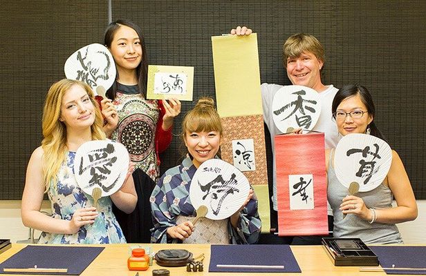 Name Writing Calligraphy Experience in Shinjuku Tokyo