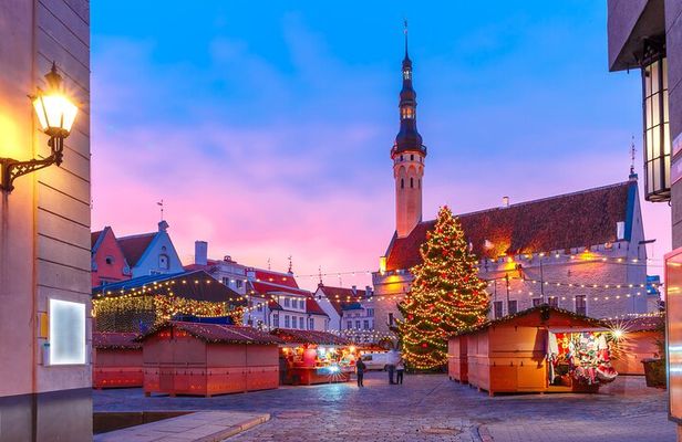Private Festive Heritage Tour of Historic Tallinn