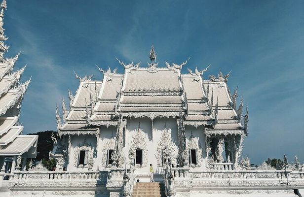 Chiang Rai Tour White Temple Golden Triangle Boat Ride to Laos