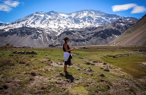 Full private experience Andes overlook & local food