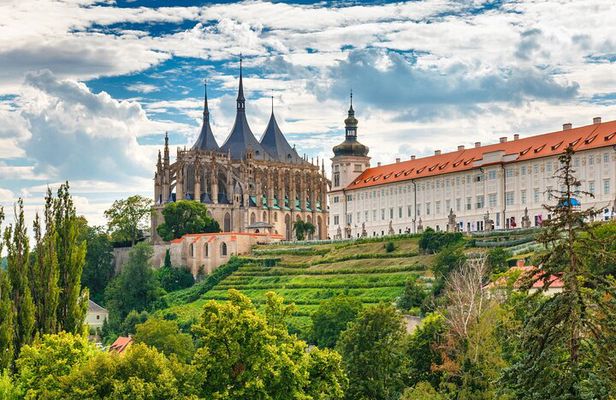 Private Castles and Brewery Day Trip From Prague To Kutna Hora