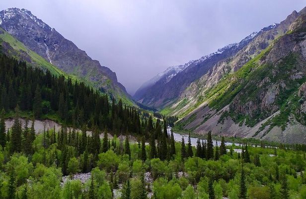Ala Archa Nature Park and City Tour with Kyrgyz Lunch