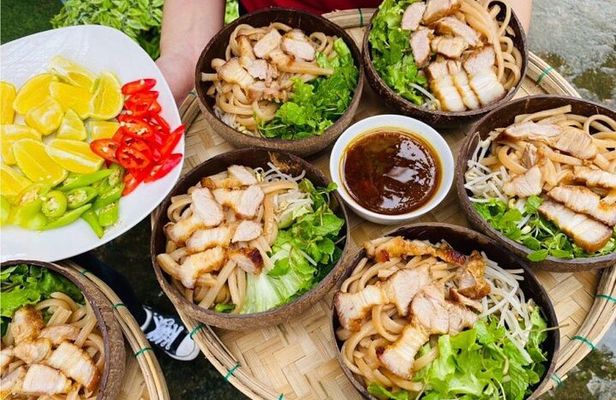 Hoi An Basket Boat with Lantern Making and Cooking Class Tour