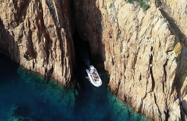 Day at Scandola and Calanques de Piana in a small group