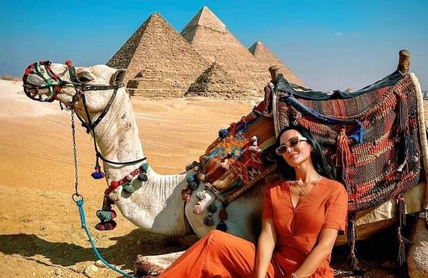 Private Full Day Tour Giza Pyramids Memphis Sakkara with Lunch