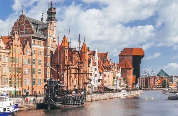 Gdansk Highlights & Hidden gems Private Walking Tour With A Guide