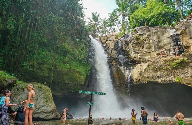Full Day Private Tour to Ubud Waterfall and Uluwatu Sunset