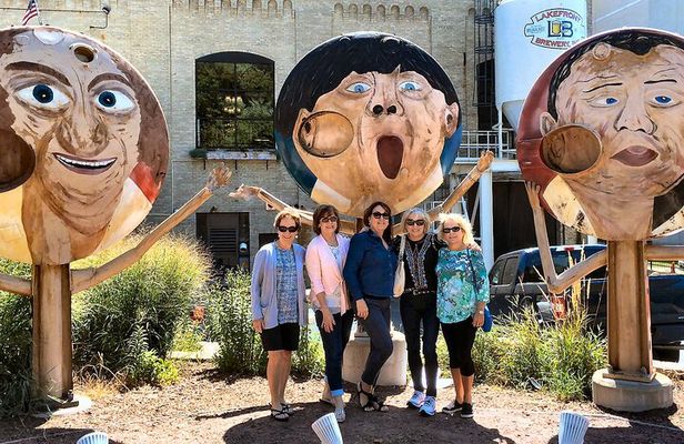 2-Hour Bus Tour in Milwaukee City