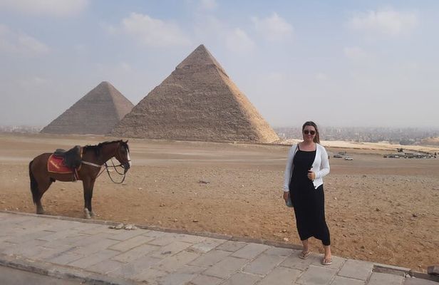 Private Excursion Giza pyramids ,sphinx, Sakkara Pyramid and Memphis Old City