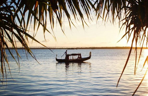 1 Hour Private Romantic Gondola Cruises in Banksia Beach