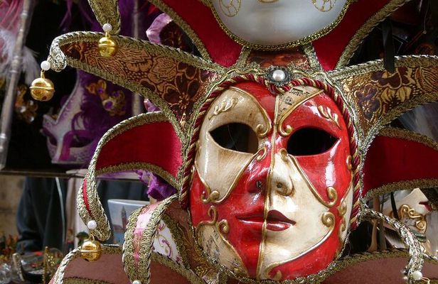 Venetian Carnival Mask Making Class in Venice, Italy