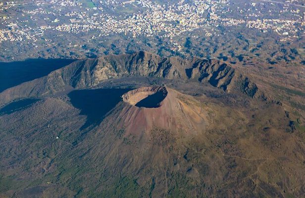 Full Day Tour to Pompeii, Vesuvius and Wine Tasting