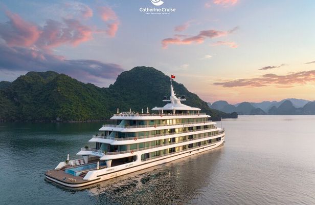 Catherine Cruise 2 Days/1 Night with 6 Star Cruise