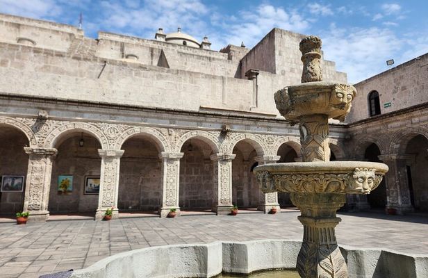 3-hour guided tour in Arequipa