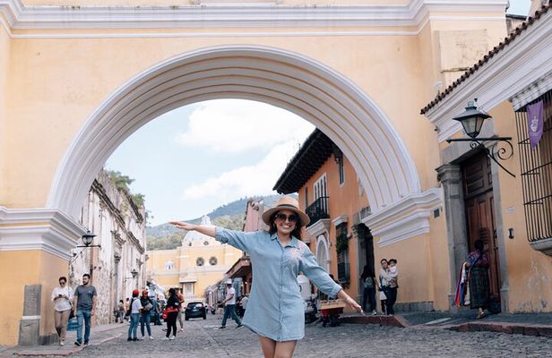 Antigua Guatemala Tour & Lunch at a Fine Dining Restaurant