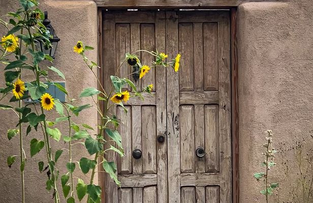 Small Group Santa Fe Walking Tour