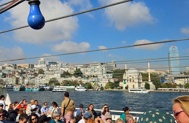 Experience Istanbul: Scenic Bosphorus Cruise with Delicious Lunch