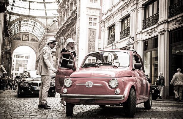 1 Hour Vintage Fiat 500 Slow Tour in Milan