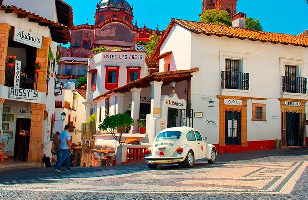 Taxco & Xochicalco Tour from Mexico City 