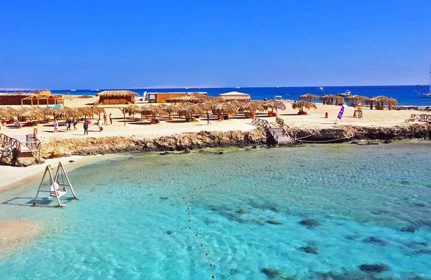 Magawish Island Full Day Tour with Private Boat