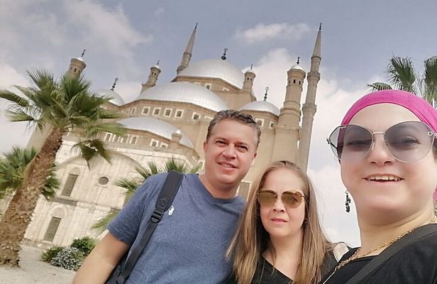 Cairo Tour in Egyptian Museum ,Islamic Cairo & Hanging church