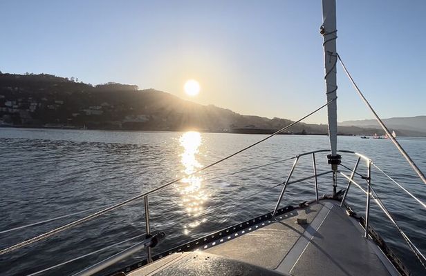2hr. SUNSET Sailing Experience on San Francisco Bay