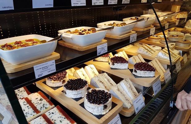 Gastronomic Walk in the Latin Quarter of Paris