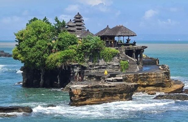 Bali Tanah Lot, Ulun Danu Beratan & Jatiluwih Rice Terrace