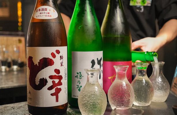 [1 Group Only] Explore Tokyo Shinjuku Food Tour for Family
