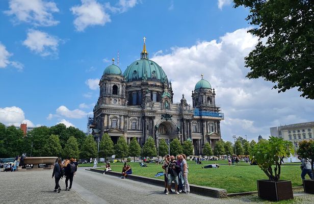 Adventures in Berlin Historical Tour