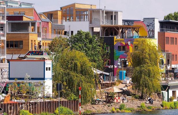 Adventurous Berlin with Street Art and Medieval History