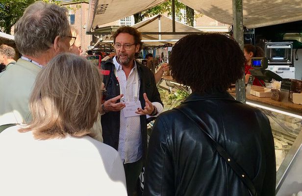 Exclusive Cheese Walk & Dutch Wine Discovery