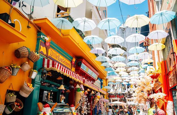 Athenian Highlights Street Art and Street Food