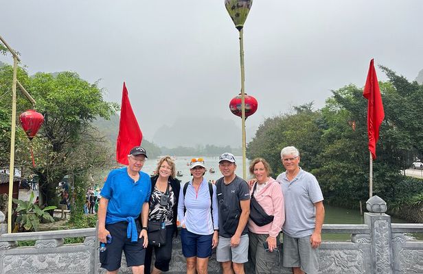 From Hanoi: Ninh Binh - Hoa Lu - Trang An - Mua Cave 1 Day