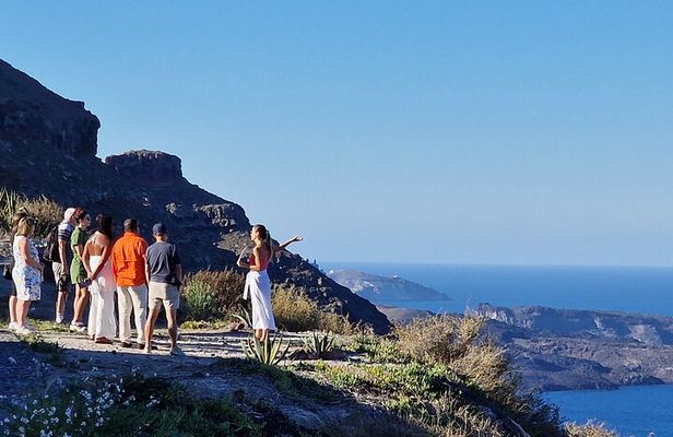 Santorini Cultural Highlights with Farm-to-Table Food & Wine