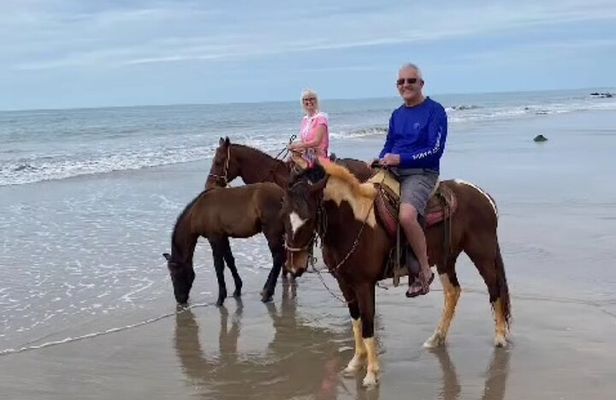 HorseBack Rides On the Beach