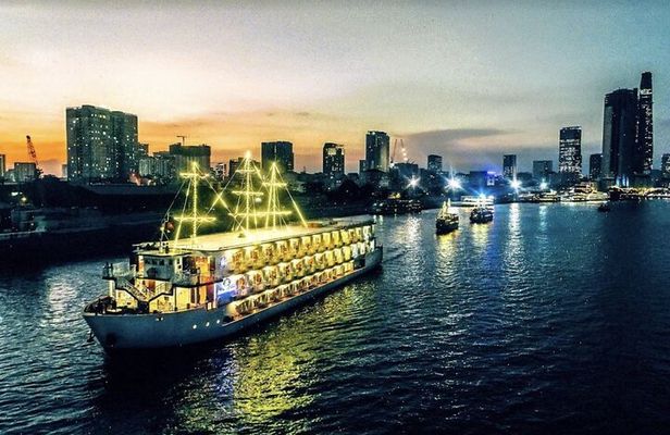 Saigon Dinner on Cruise