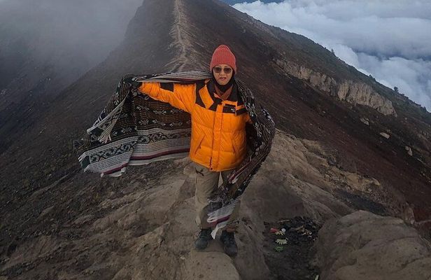 Dekwar Mount Agung Sunrise Trekking