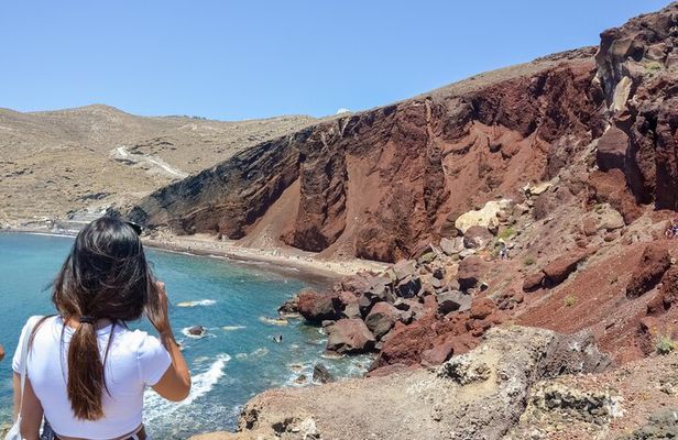 Quality Family Time in Santorini: Beach and Sightseeing
