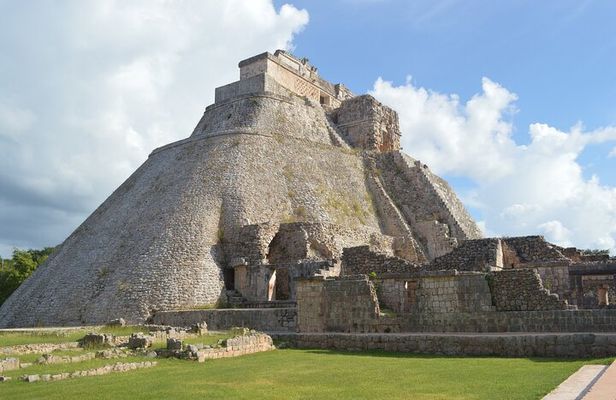 Uxmal Guided Walking Tour with Entry | Certified Local Guide