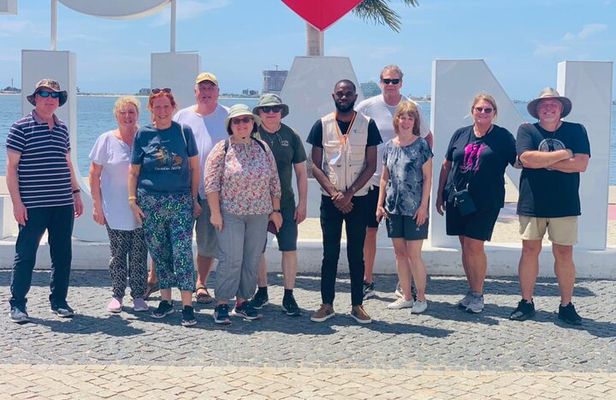 Two hours around the Angolan Capital