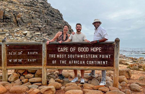 Full Day Private Cape Peninsula and Boulders Beach Tour